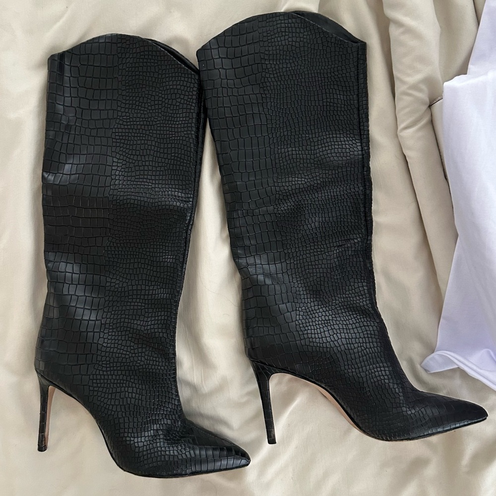 SOLD ‼️‼️‼️SCHUTZ Maryana Boot